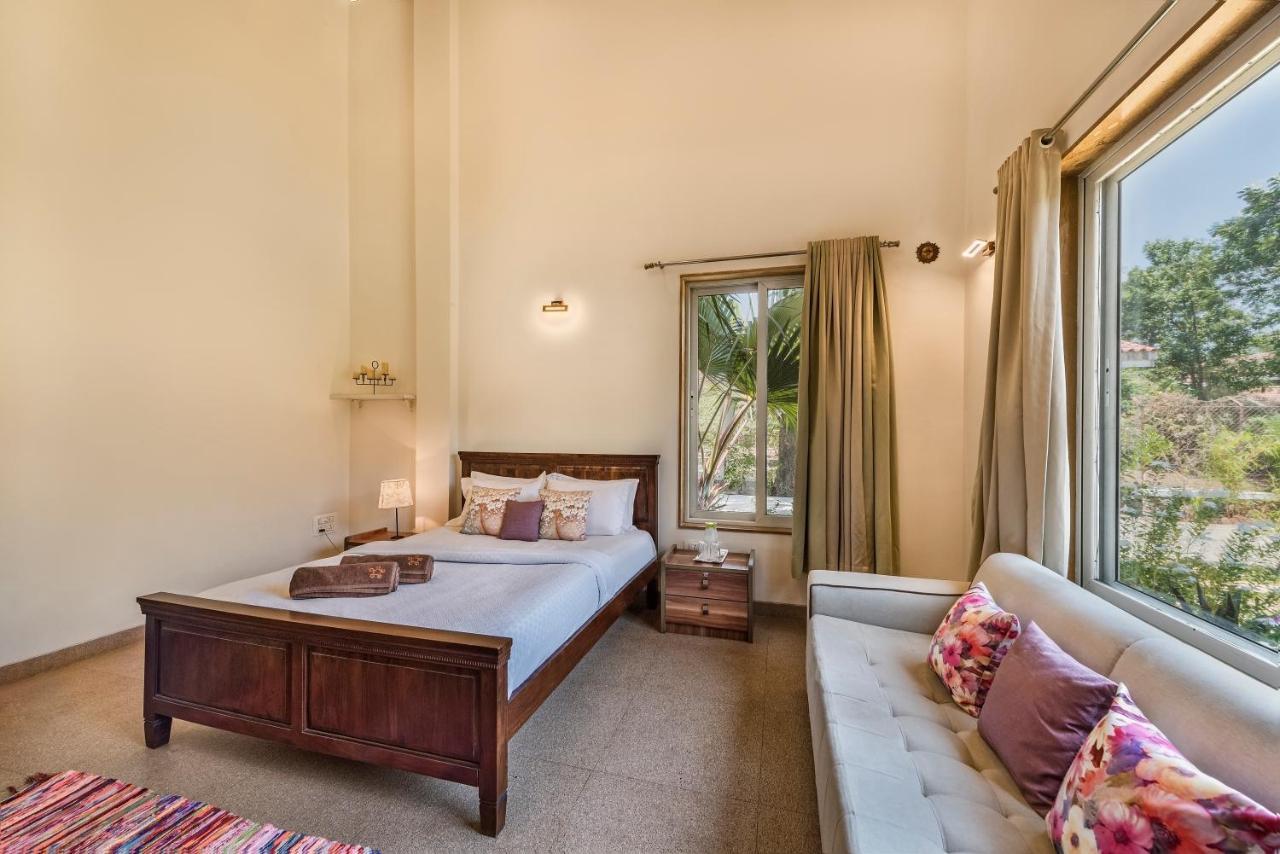 Saffronstays Roselle, Malavli - Pet-Friendly Pool Villa With Modern Interiors Lonavala Ngoại thất bức ảnh